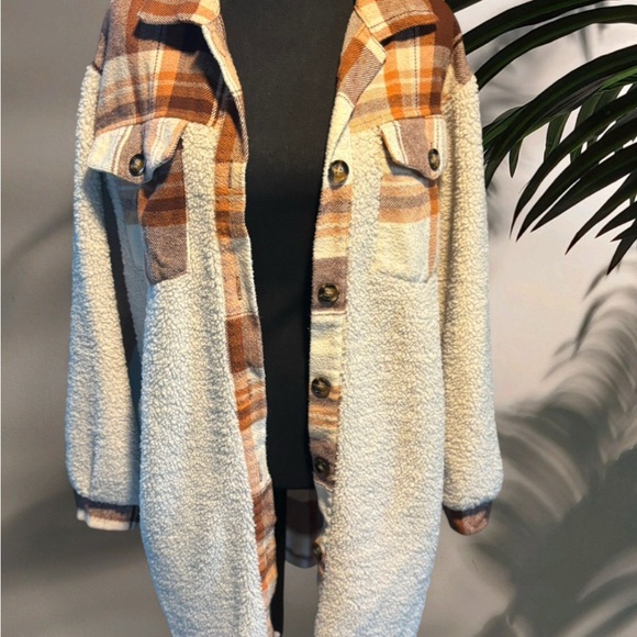 Jackets & Blazers - Plaid Sherpa Jacket - Cream and Brown